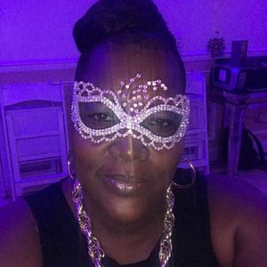 Meet your Posher, Sharonda